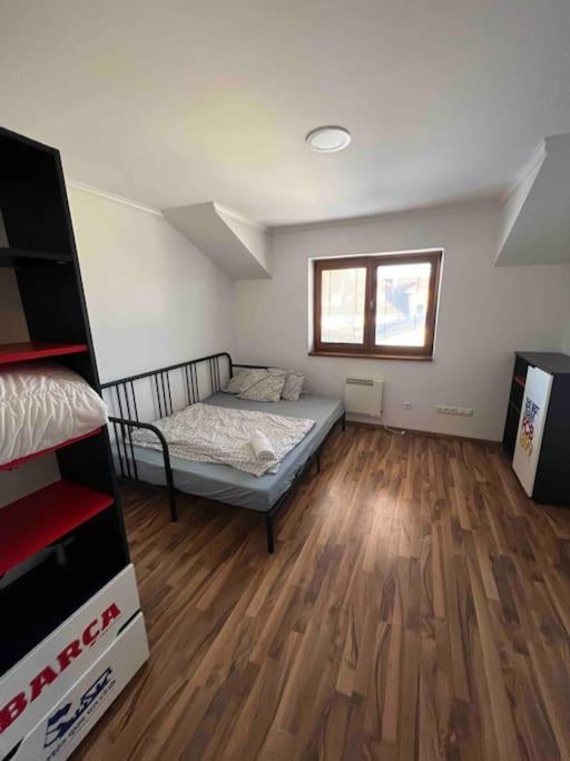 Photo 11