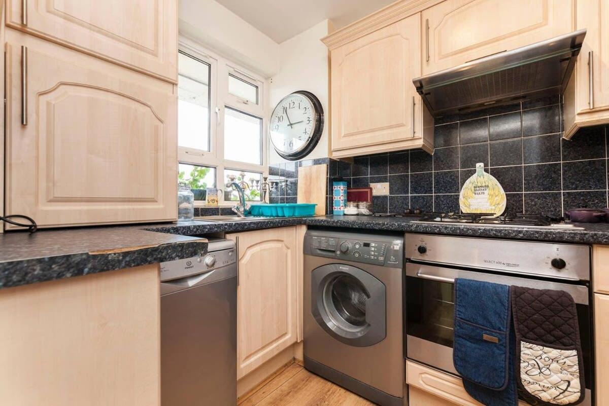 Central Camden Flat With Terrace For 4 People