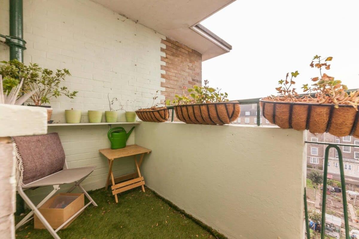 Central Camden Flat With Terrace For 4 People