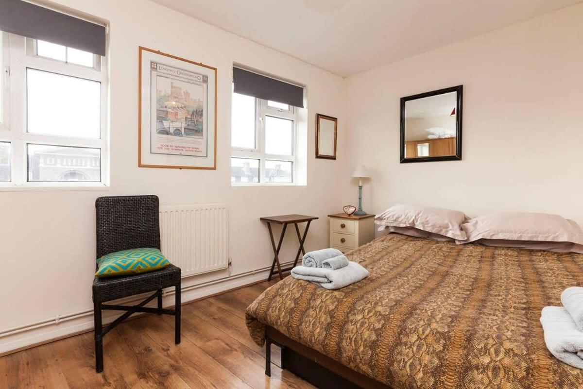 Central Camden Flat With Terrace For 4 People