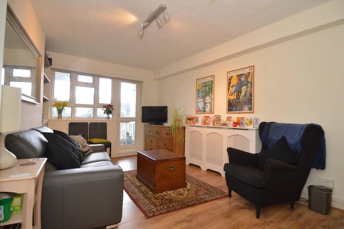 Central Camden Flat With Terrace For 4 People