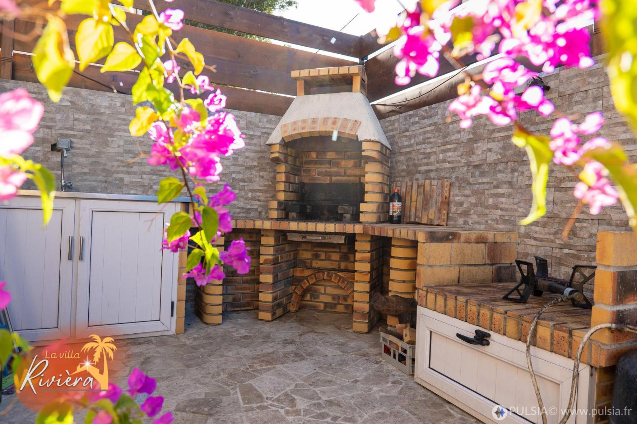 Grande Villa avec Piscine, jacuzzi, billard, baby-foot, 5 chambres, 11 pers. max view 4