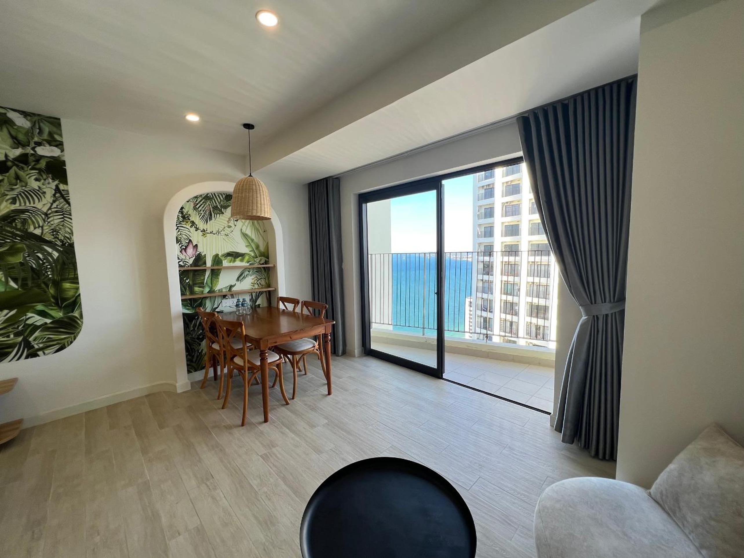 SUNRISE APARTMENT