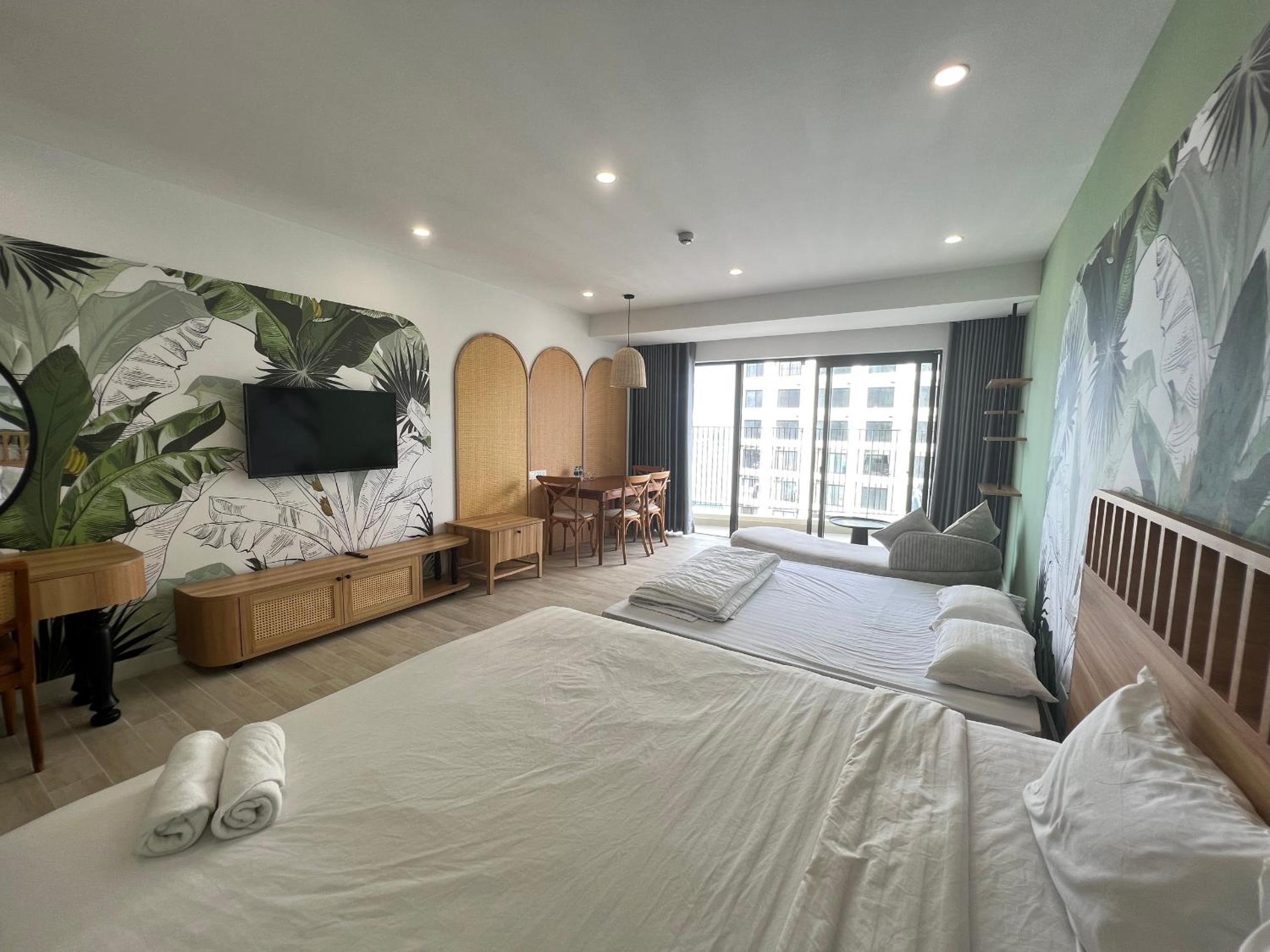 SUNRISE APARTMENT