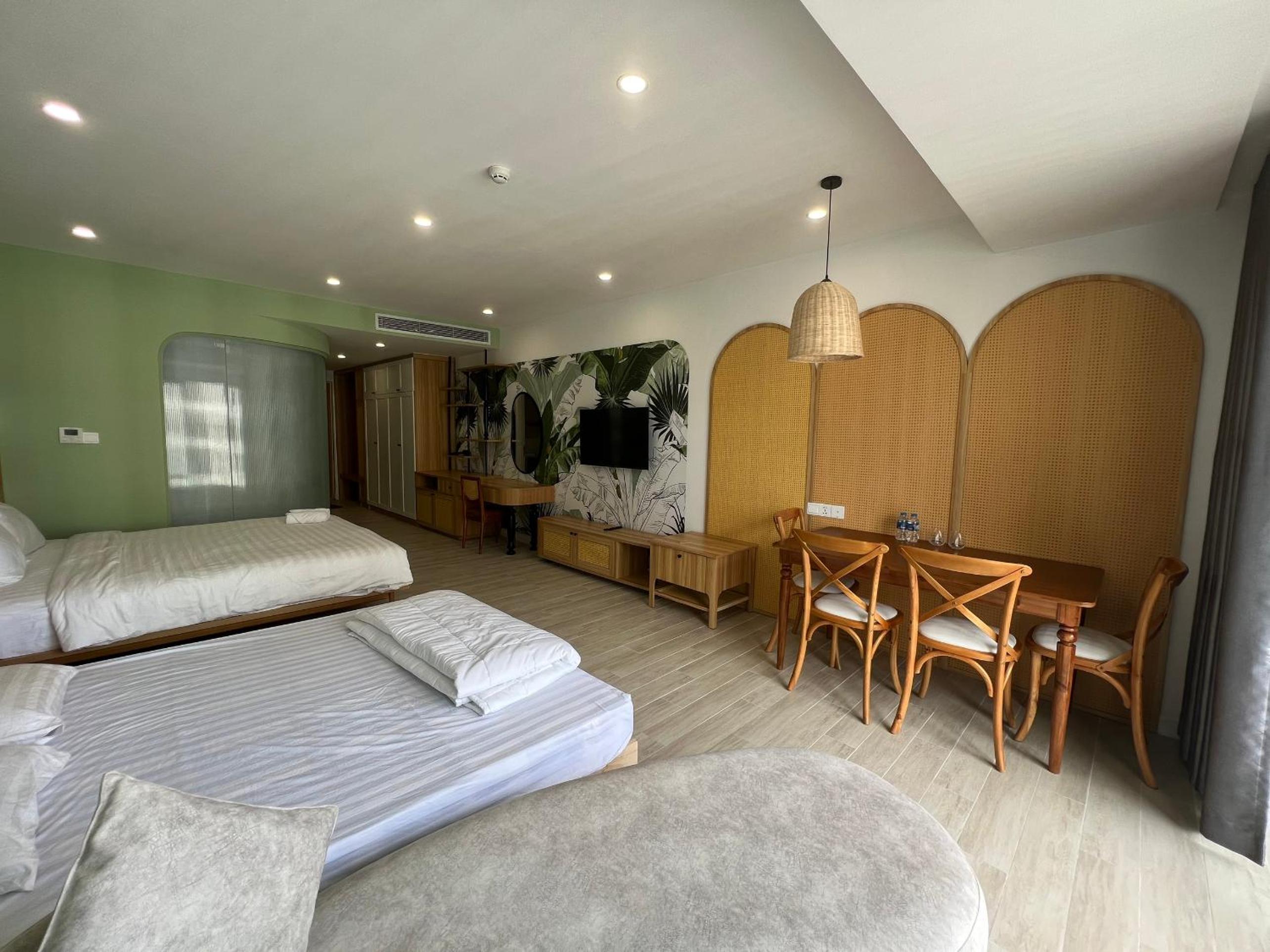SUNRISE APARTMENT