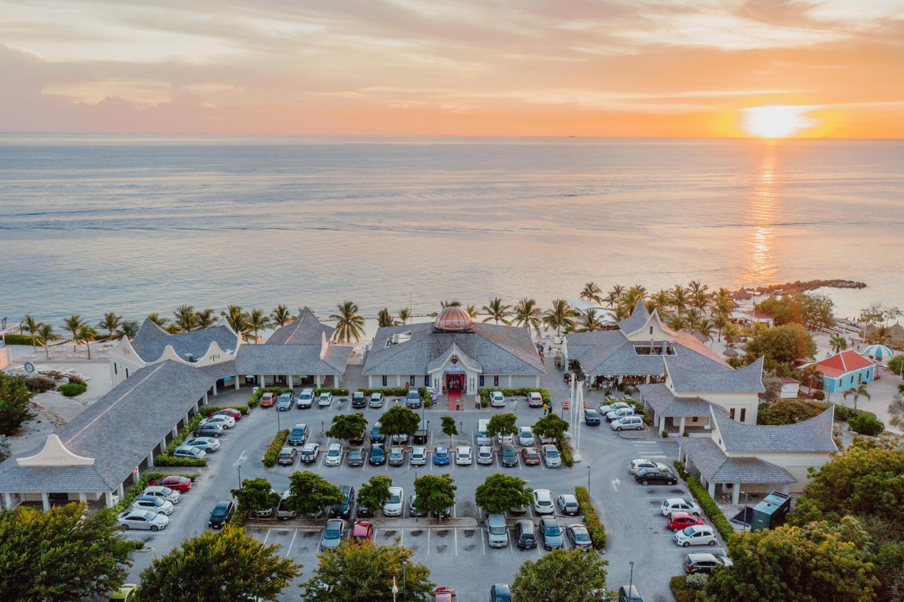 Papagayo Beach Hotel