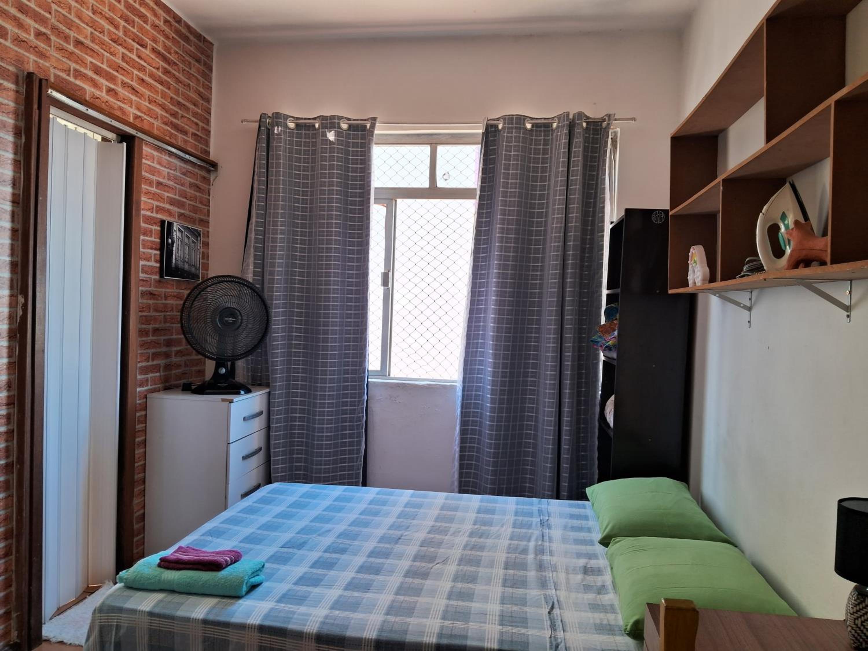 Prático e bem localizado Studio, na CB