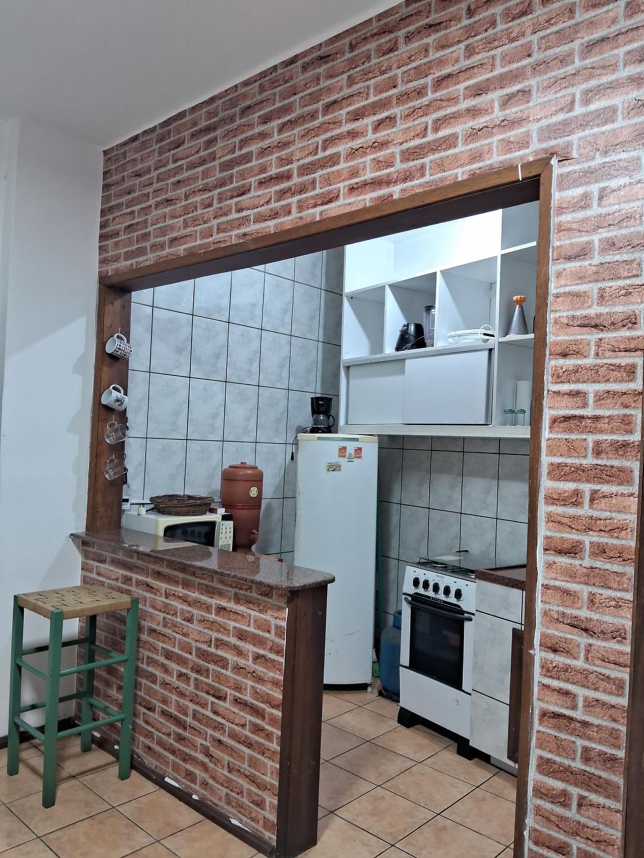 Prático e bem localizado Studio, na CB
