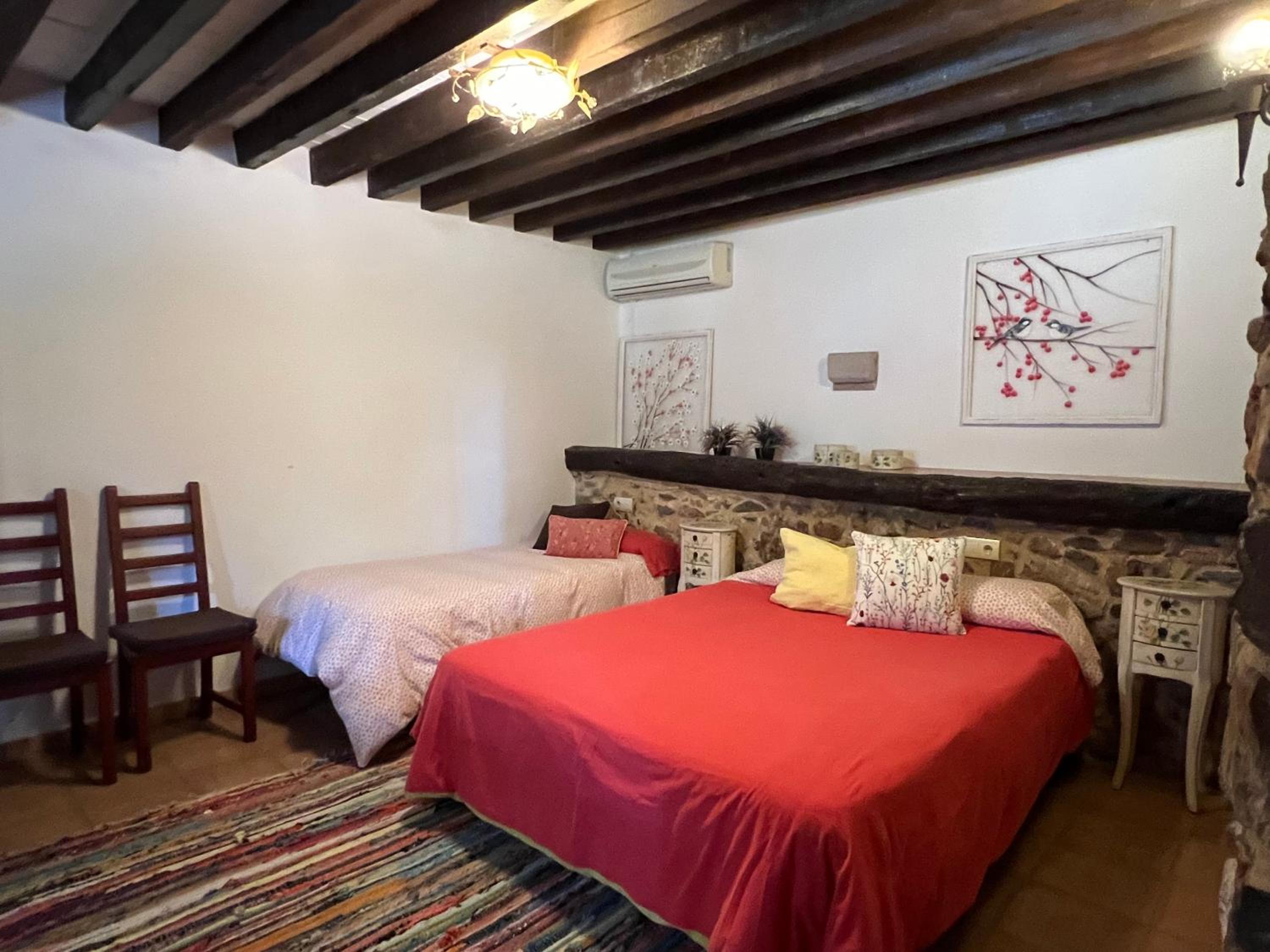 Casa Mas Molines con piscina, jacuzzi y barbacoas.
