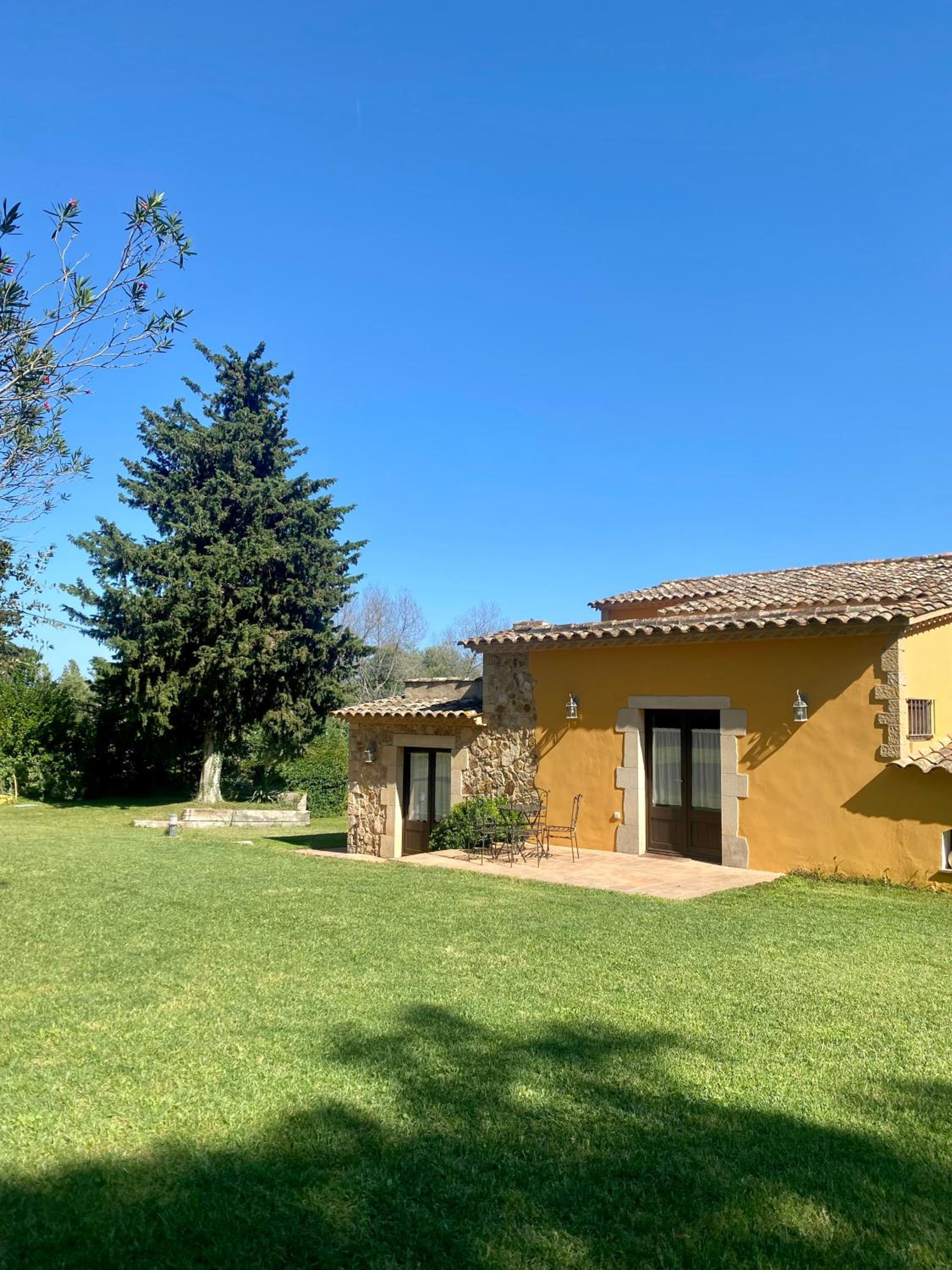 Casa Mas Molines con piscina, jacuzzi y barbacoas.