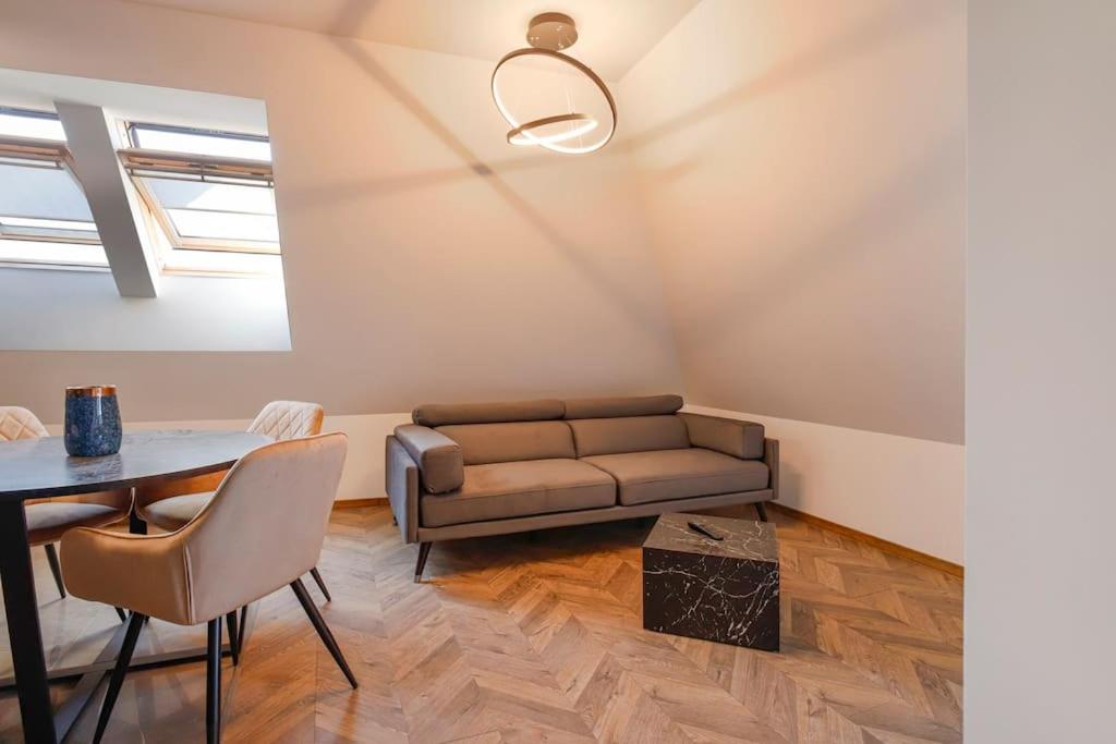 20% Discount! 2 Bedroom Apartment Vitosha View