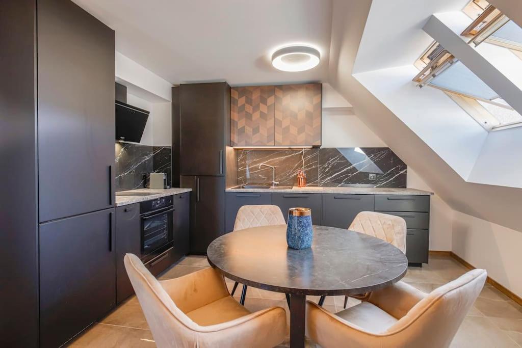 20% Discount! 2 Bedroom Apartment Vitosha View