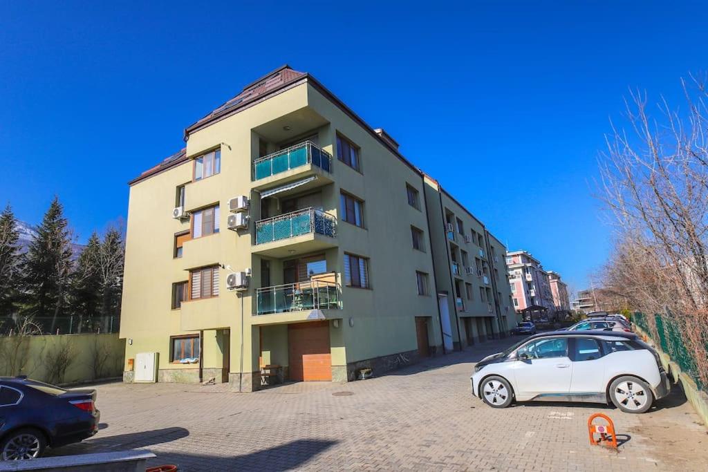 20% Discount! 2 Bedroom Apartment Vitosha View