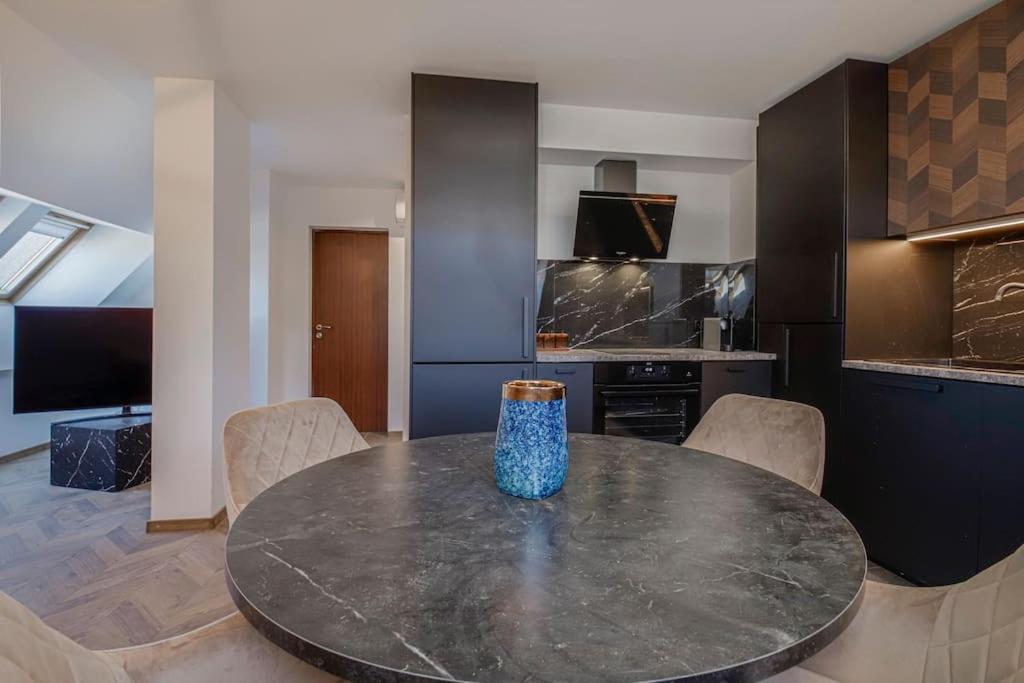 20% Discount! 2 Bedroom Apartment Vitosha View