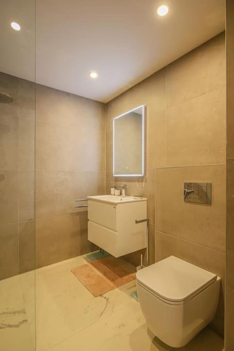 20% Discount! 2 Bedroom Apartment Vitosha View