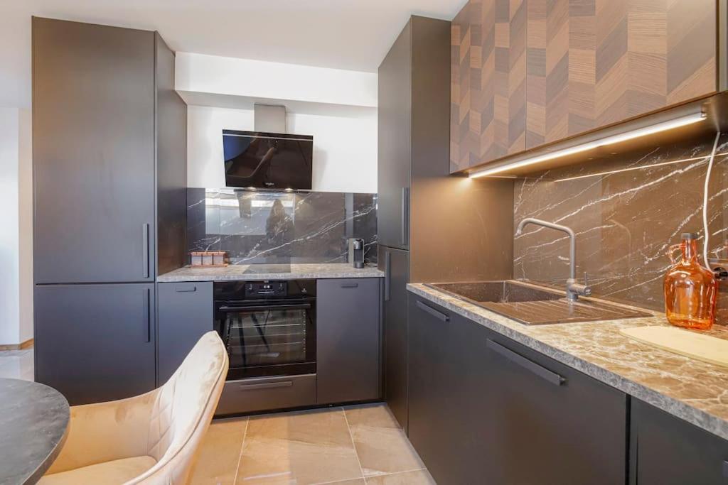 20% Discount! 2 Bedroom Apartment Vitosha View