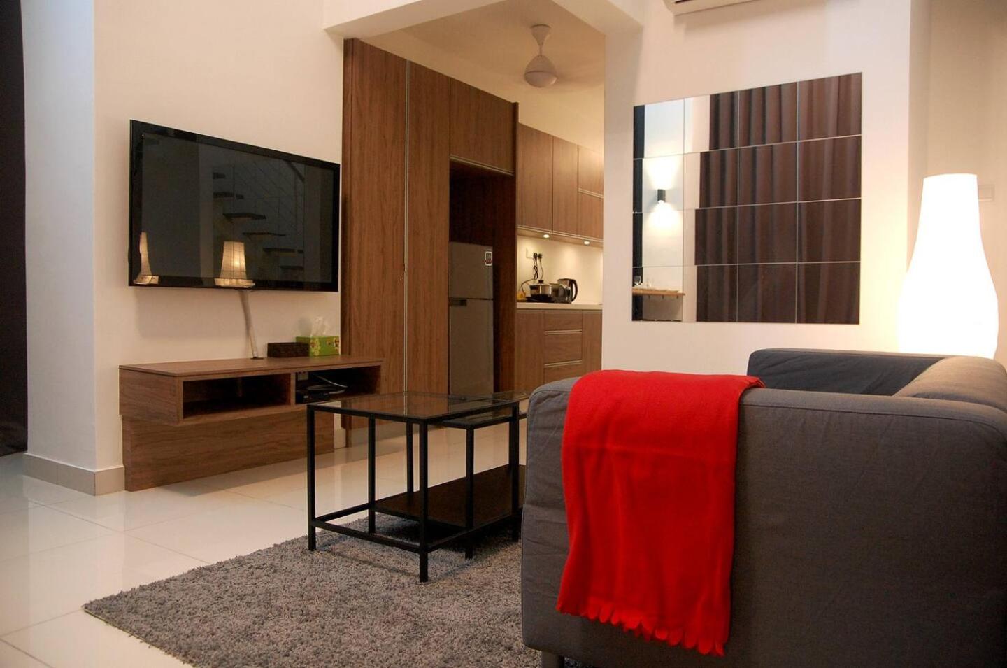 Maritime Suites