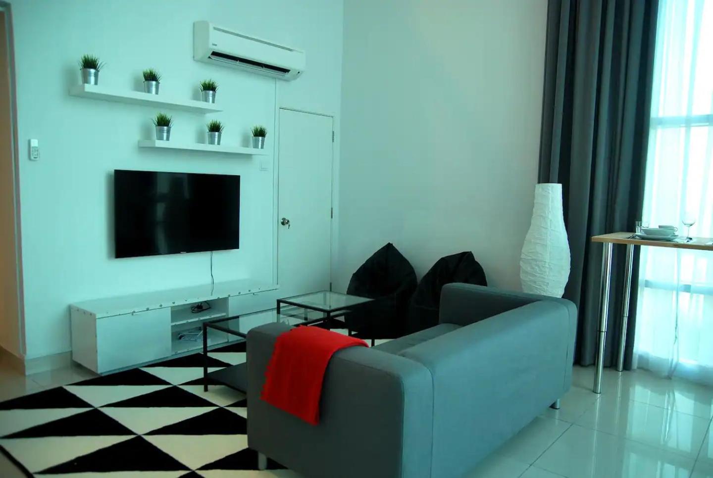 Maritime Suites