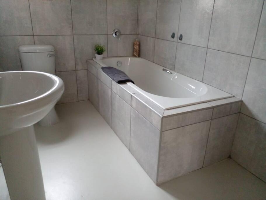 Pilbra Beachfront Self-catering Flat 5