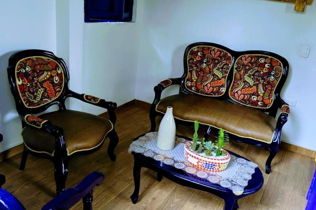 El Madrigal Cabin - Adorable 2-bedroom guesthouse
