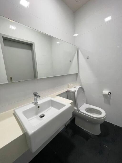 Highpark suites 2pax cozy home photo 7