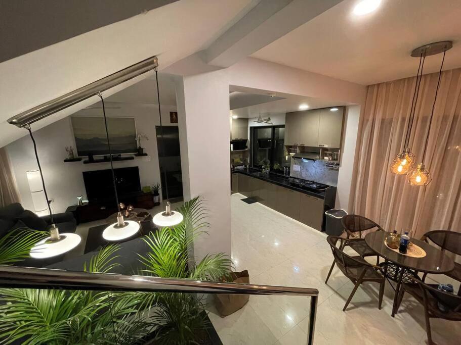 The Palms -Entire Villa with Pool Karjat view 3