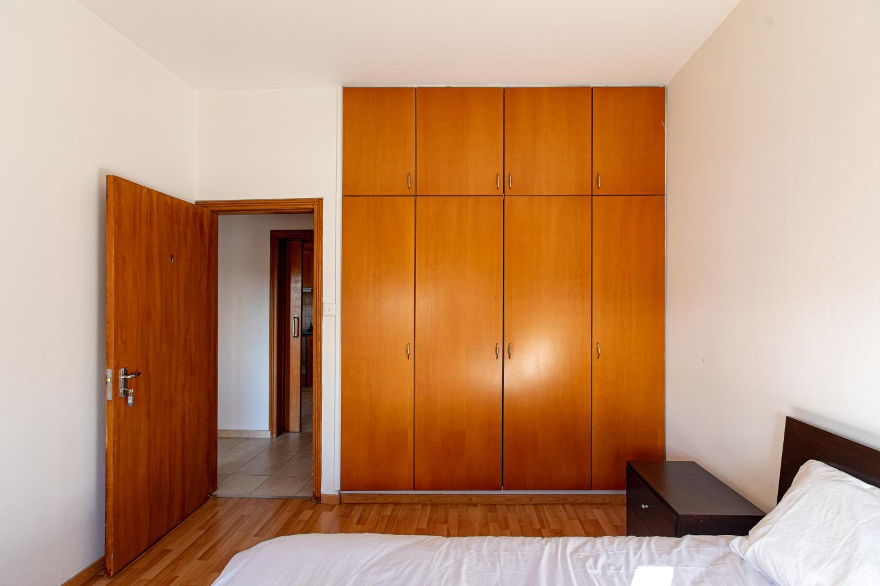 3 bedroom Central Apartment