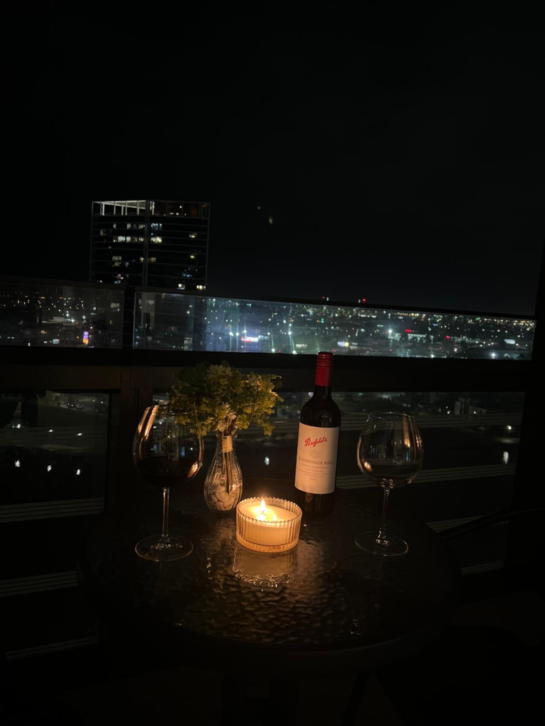Free Parking Private Room in Docklands - Amazing View - Shared Washroom - Homestay with Host