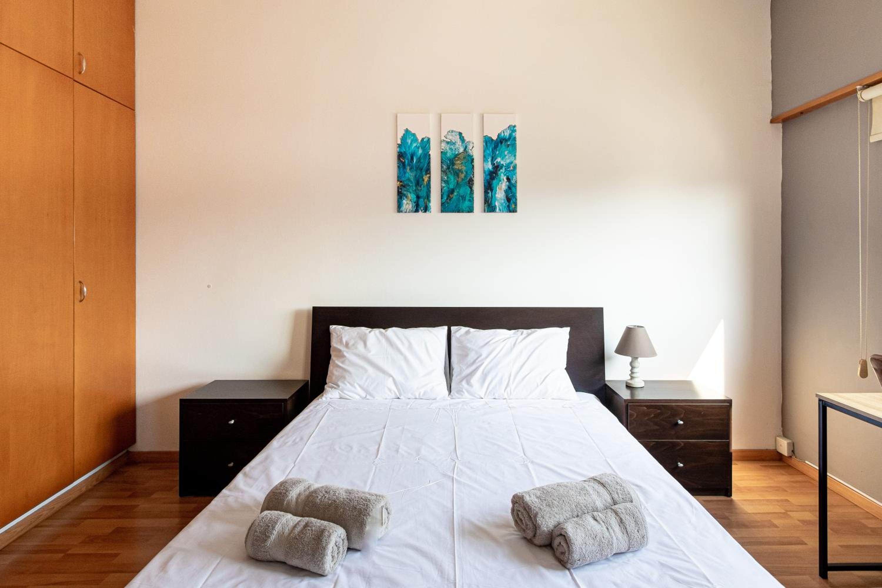 3 bedroom Central Apartment