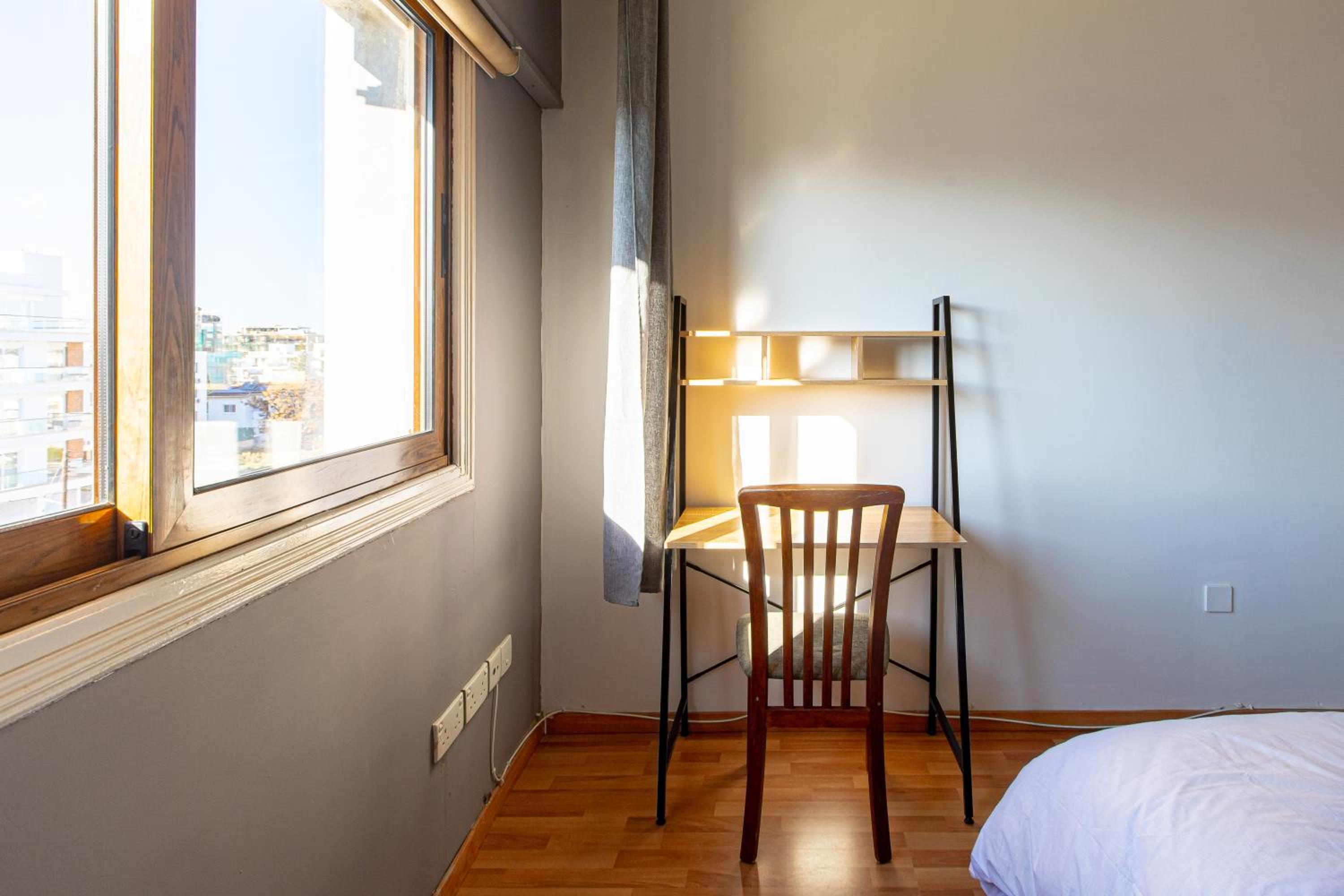 3 bedroom Central Apartment