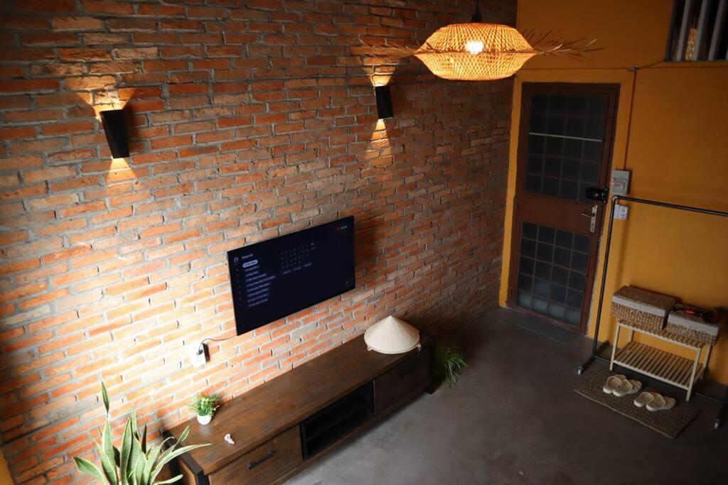 Stay&Chill - S.2: Cozy studio 3 minute walk to Bui Vien