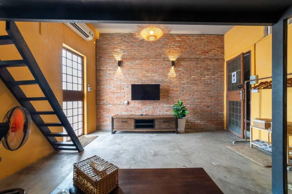 Stay&Chill - S.2: Cozy studio 3 minute walk to Bui Vien