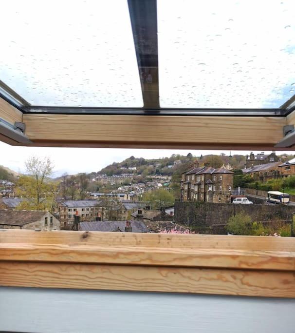 Stylish apartment in the centre of Hebden Bridge. view 2