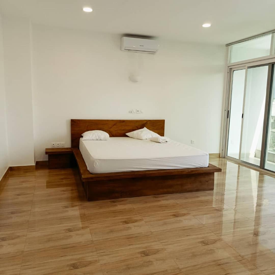 Timba Villa-Pekin