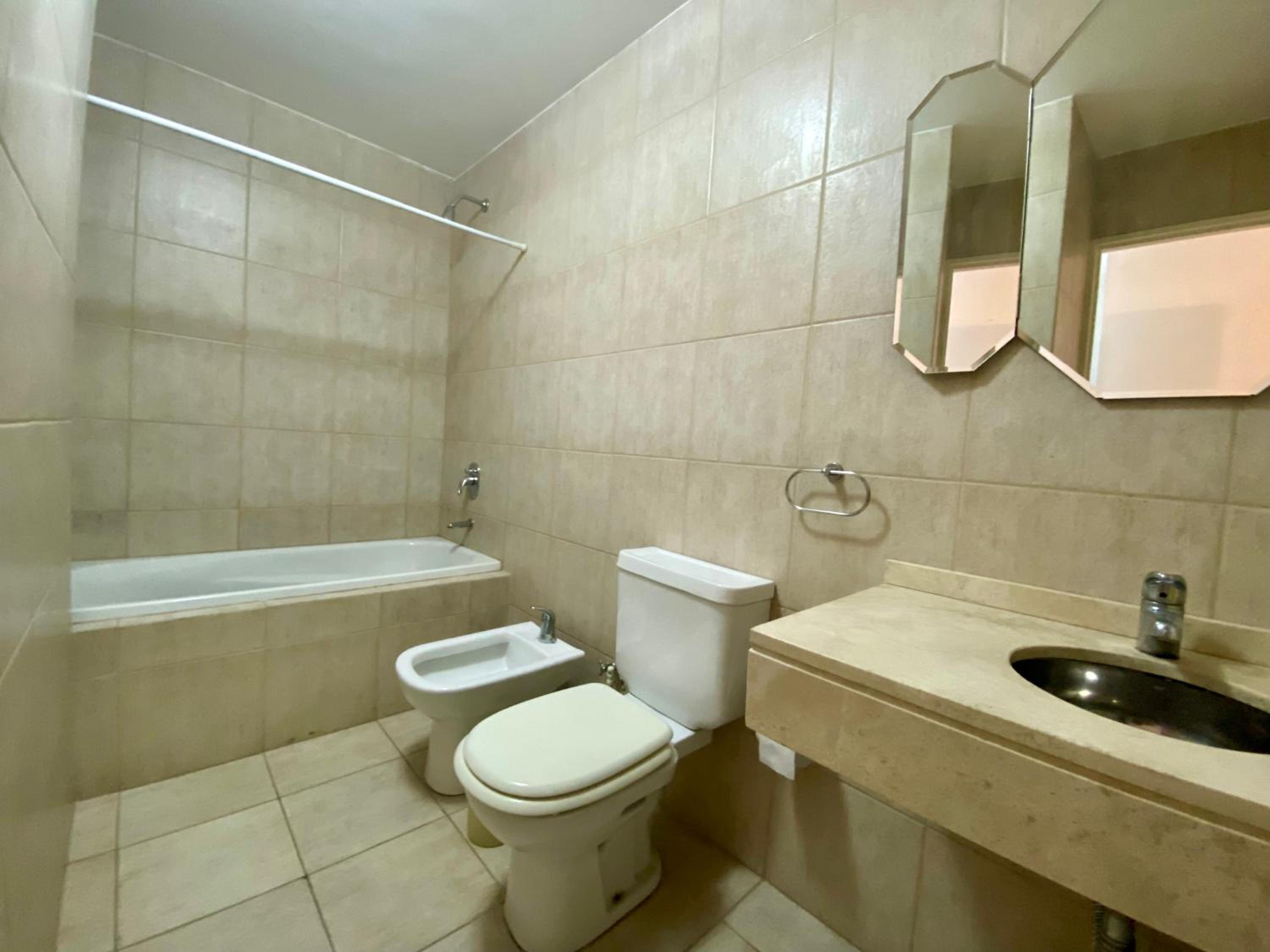 Monumental & Fleni Exclusive Apartment with Pool and Gardens