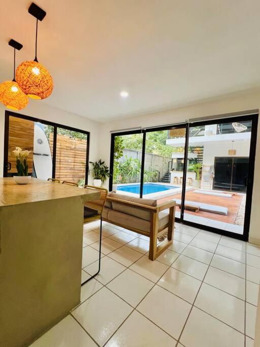 Calido loft con vista a piscina
