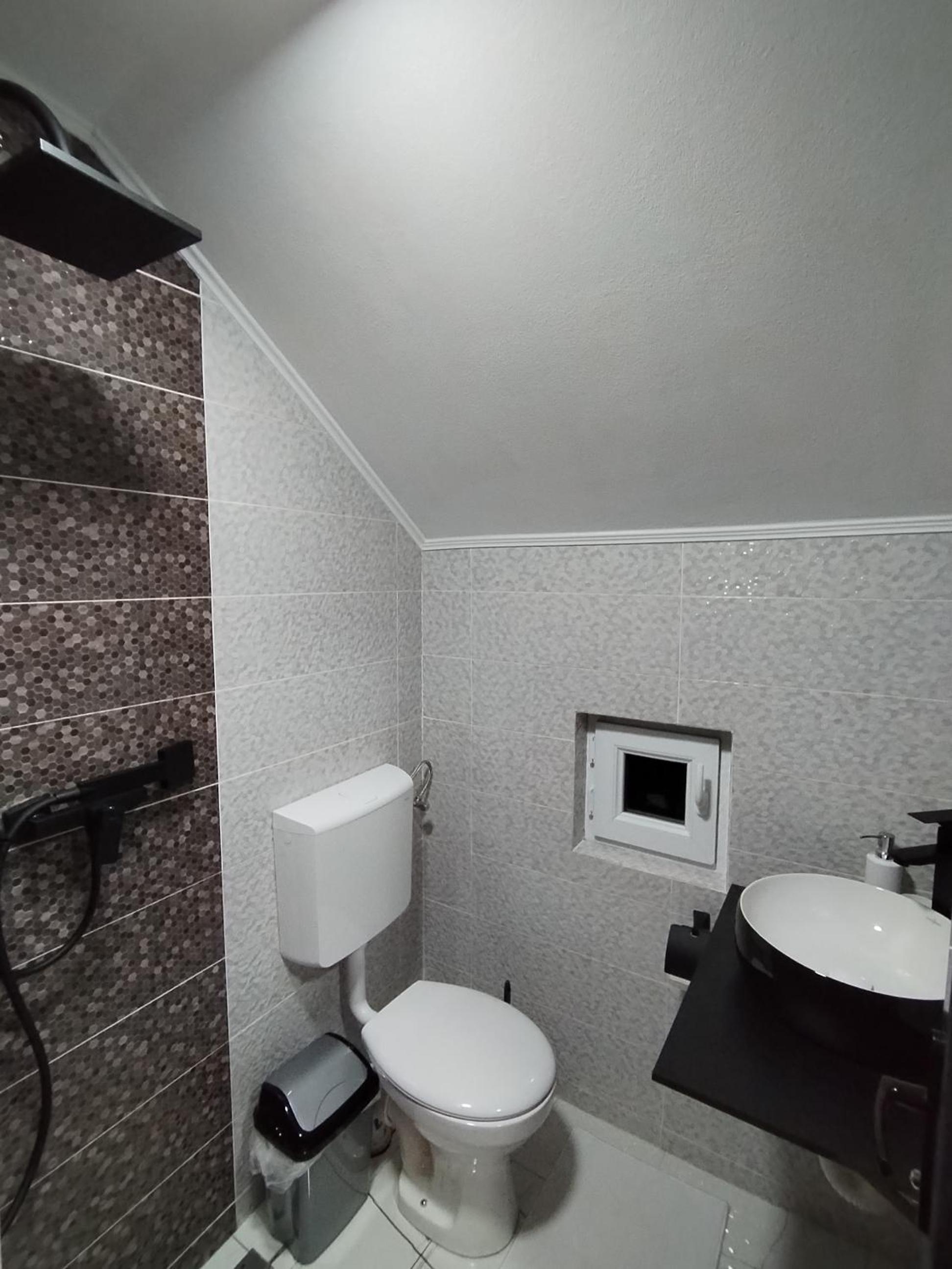 Vibe House Madisson view 5