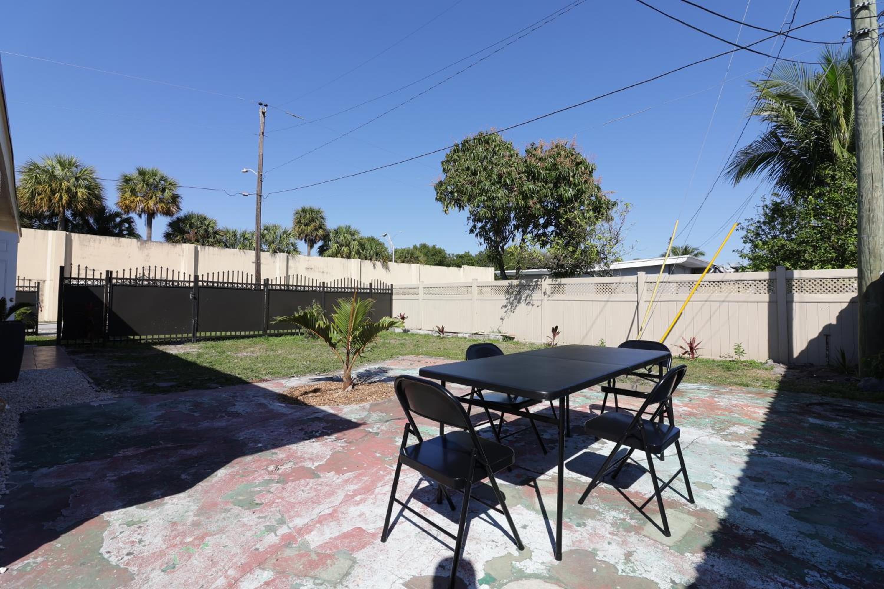 Miami Retreat : 1BR Haven