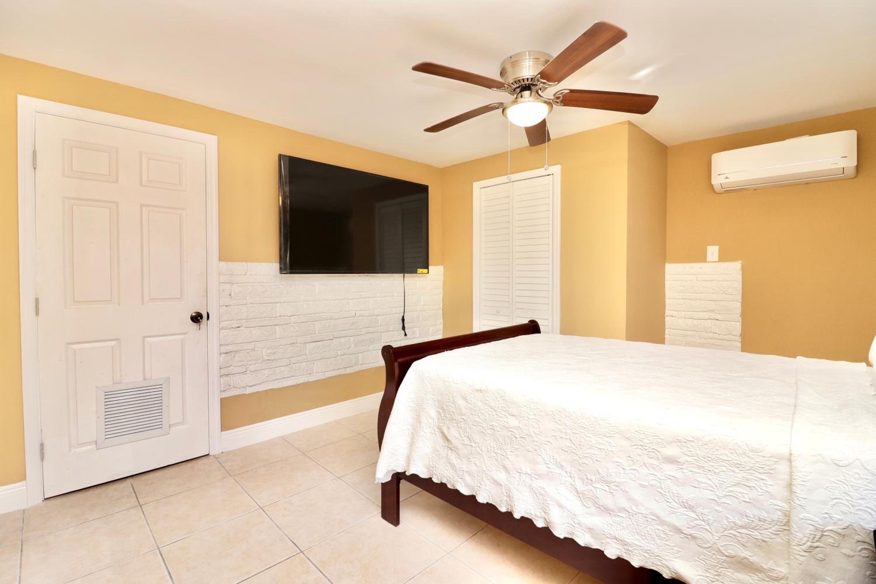 Miami Retreat : 1BR Haven