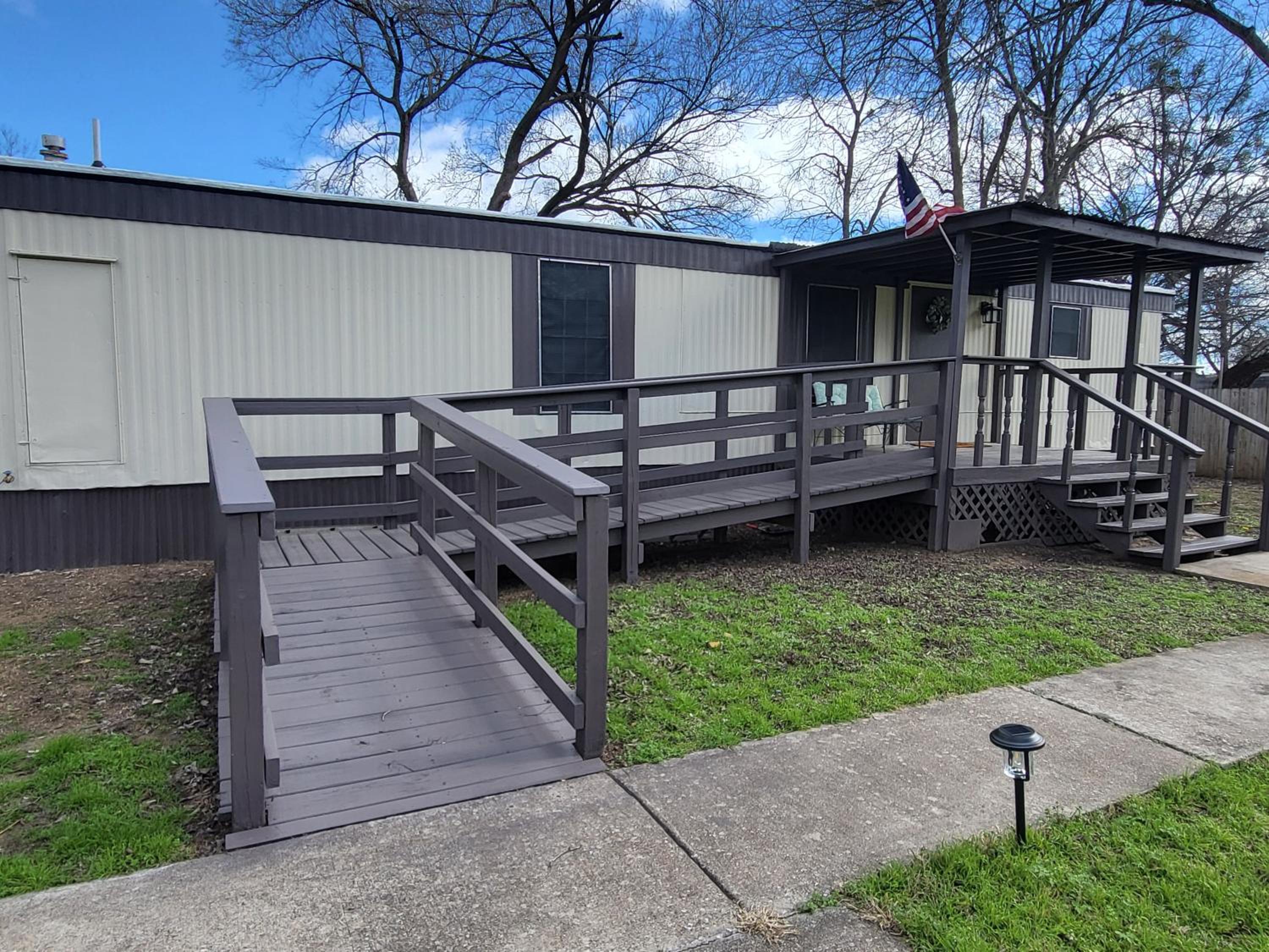 Green Haven Property near COTA TESLA AIRPORT - Property Image 1
