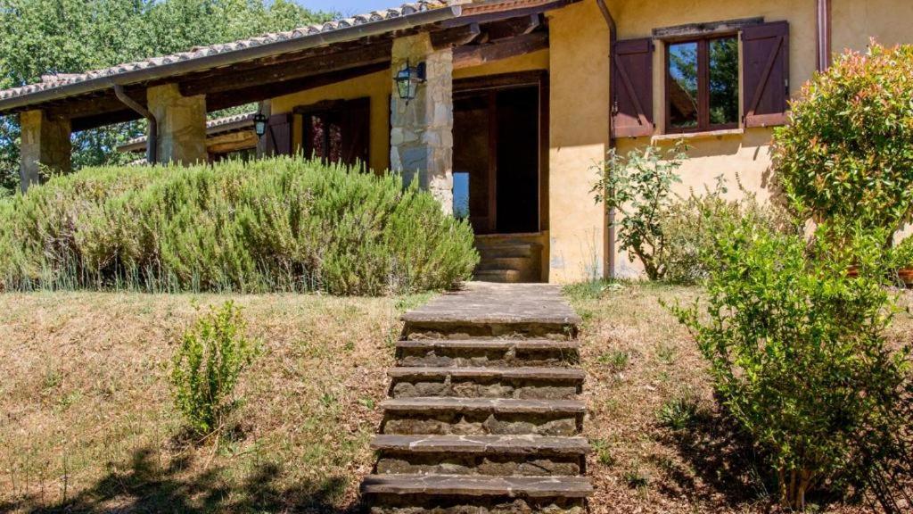 PoloTuristicoUmbria Casale Roteto con Piscina