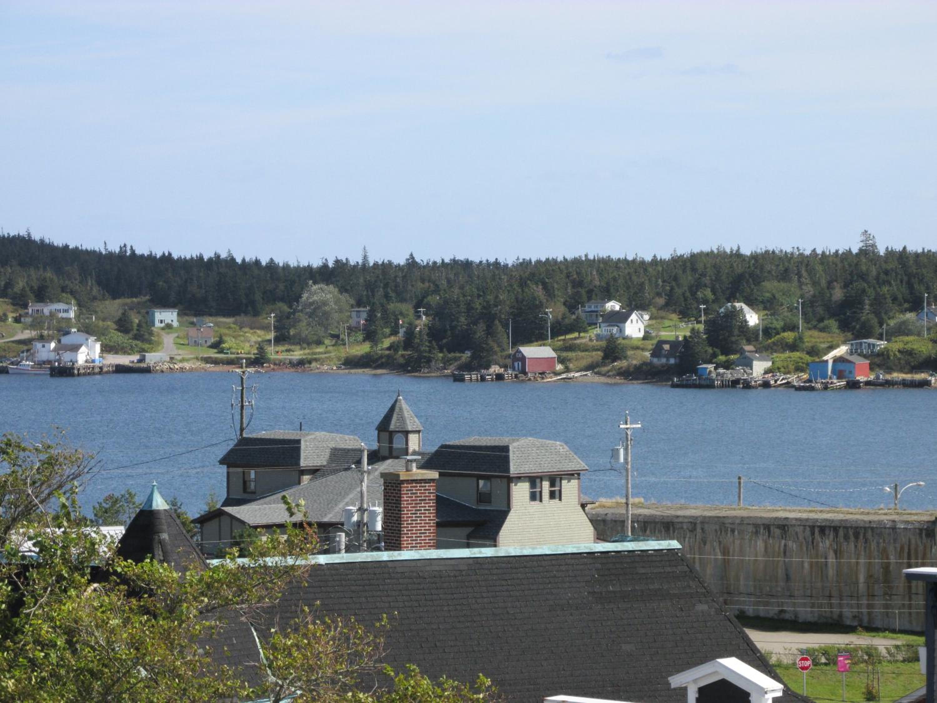 Louisbourg Harbour Inn