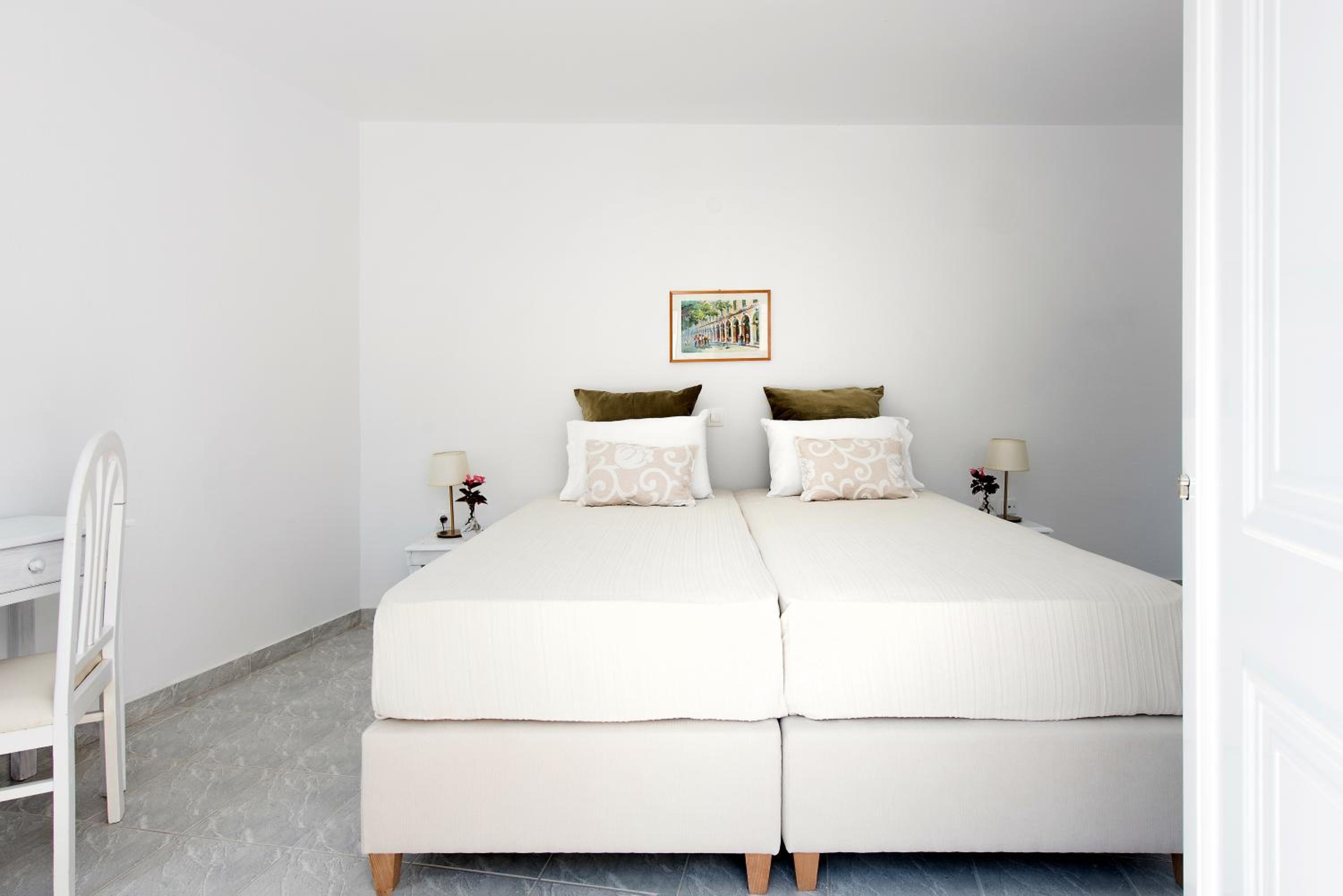 NiSea Apartments