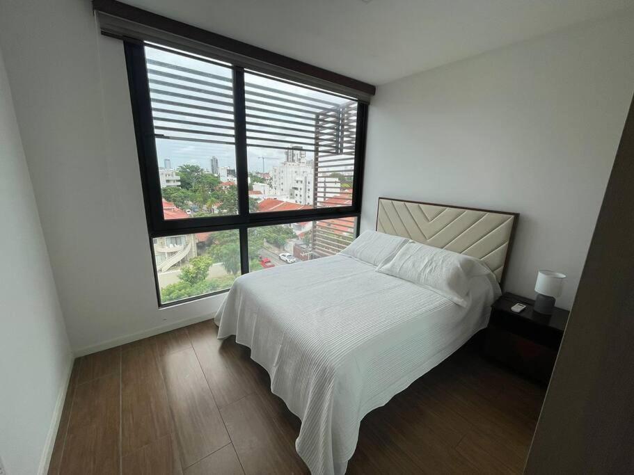 Comodo depto 1 dorm Equipetrol piso 7
