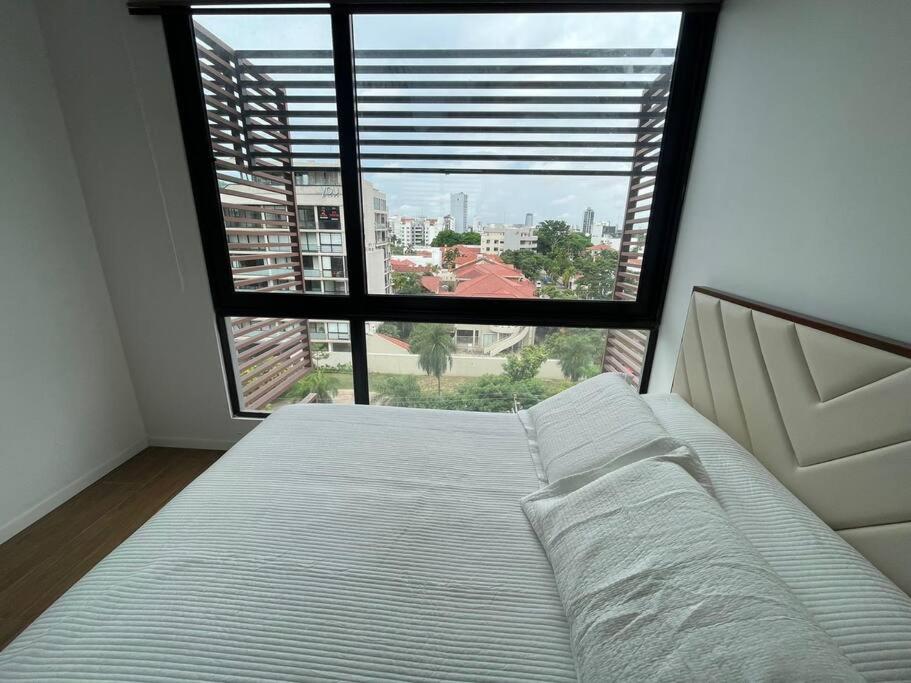 Comodo depto 1 dorm Equipetrol piso 7
