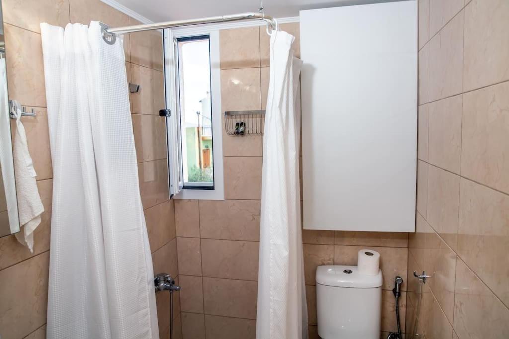 Seafront central Apt in Lavrio view 4