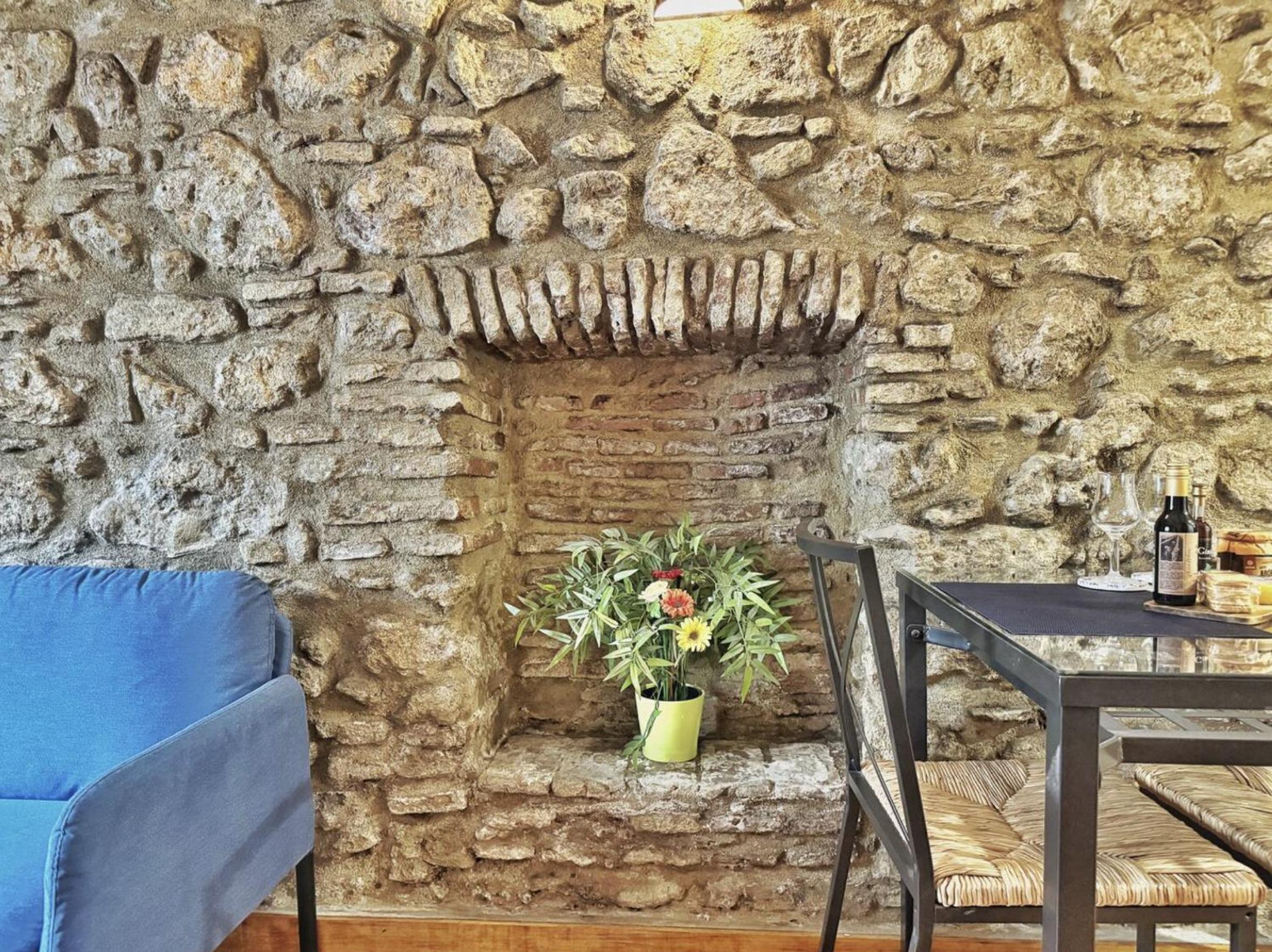 Pituresque Flat in St Jorge Castle by Homeful Homes view 3