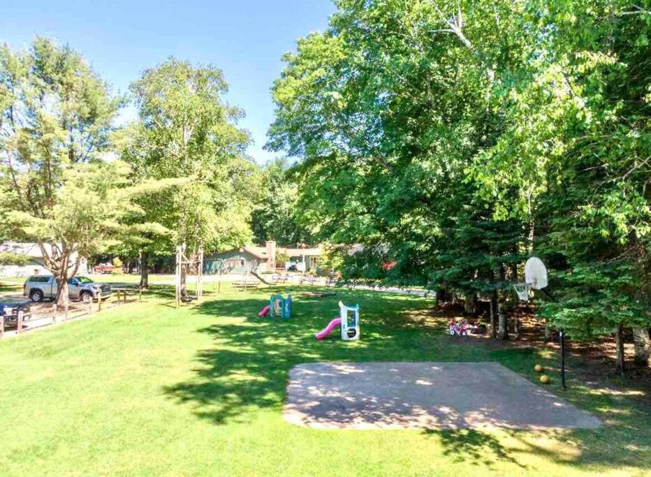 3BR Waterfront Cabin w/ Wi-Fi & Private Docks view 4