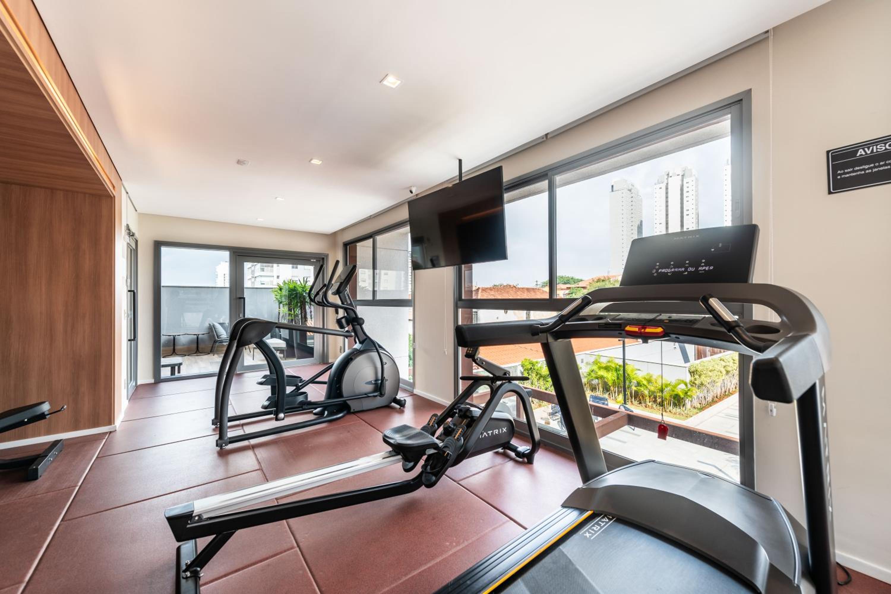 Conforto e vista do 17º andar | A/C e Wi-Fi 500Mb
