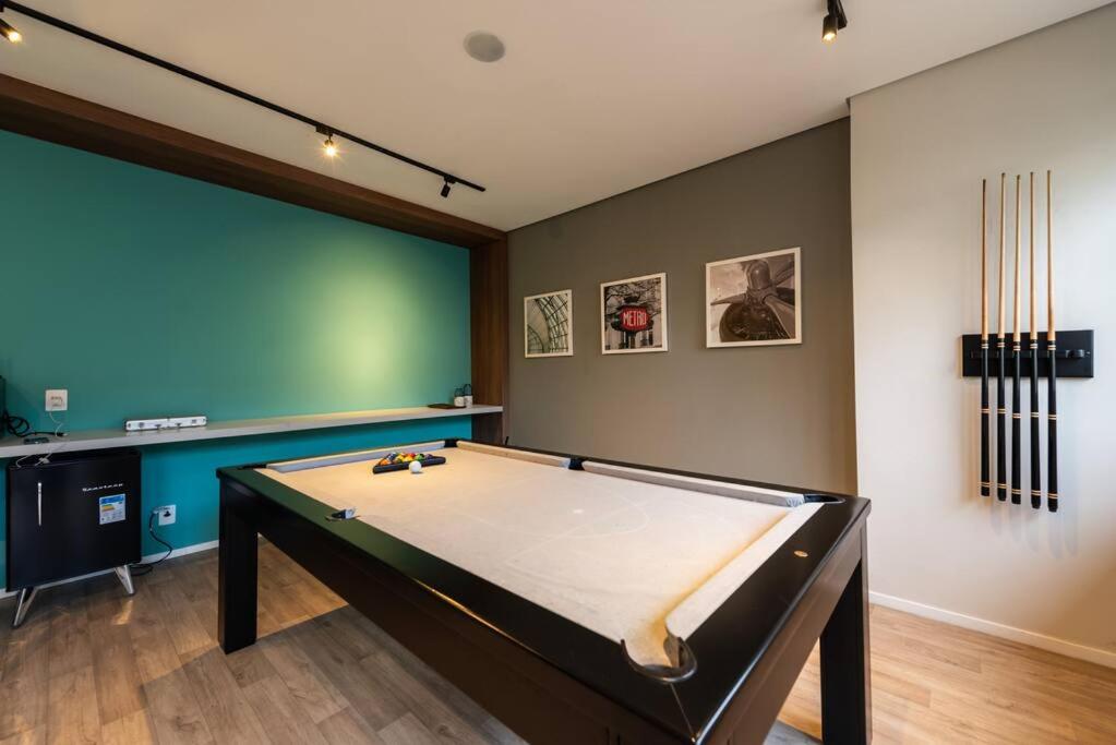 706 - Apto com piscina Prox Brás e Centro